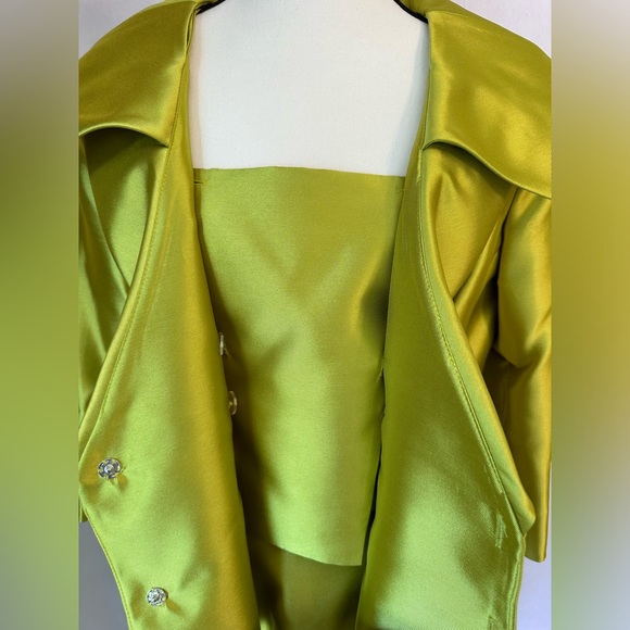 Lily & Taylor New York GORGEOUS LUXURY Women’s Suit 2 pcs Size 6 . Couture - Picture 8 of 17